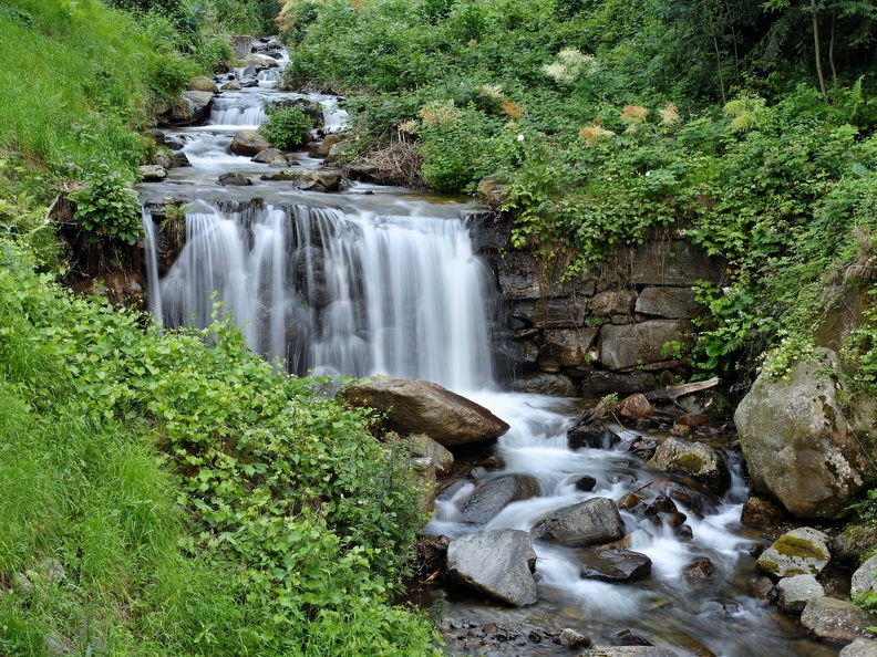 Wasserfall-San-Nazzaro-20080622-01